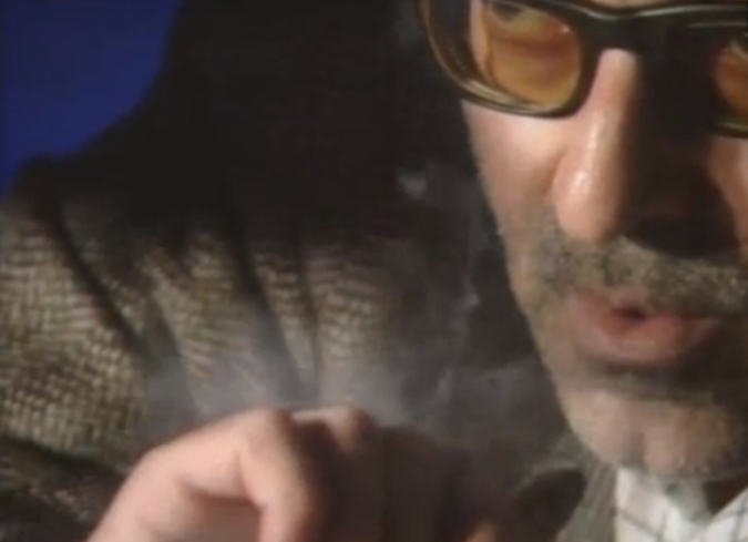 La acidez cr�tica con la que Jean-Luc Godard ha llenado cada uno de sus filmes queda impregnada en la imagen del cineasta Woody Allen.  El director neoyorquino queda reducido a un maniqu� en el juego de  Godard.  - ENFILME.COM