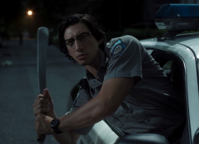 No importa lo que Jim Jarmusch intente, es imposible que sus trabajos carezcan de la gracia, la chispa, y el recubrimiento filos�fico y humanista que le son idiosincr�sicos. Incluso cuando estira un poco de m�s la liga, como es en el caso de�The Dead Don?t Die.  - ENFILME.COM